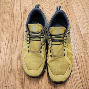 On Cloud waterproof men's shoes yellow